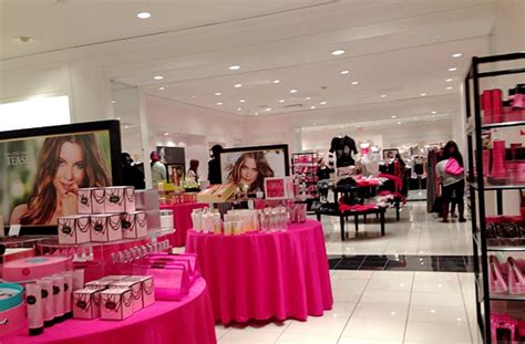 sales associate at victoria's secret|More.